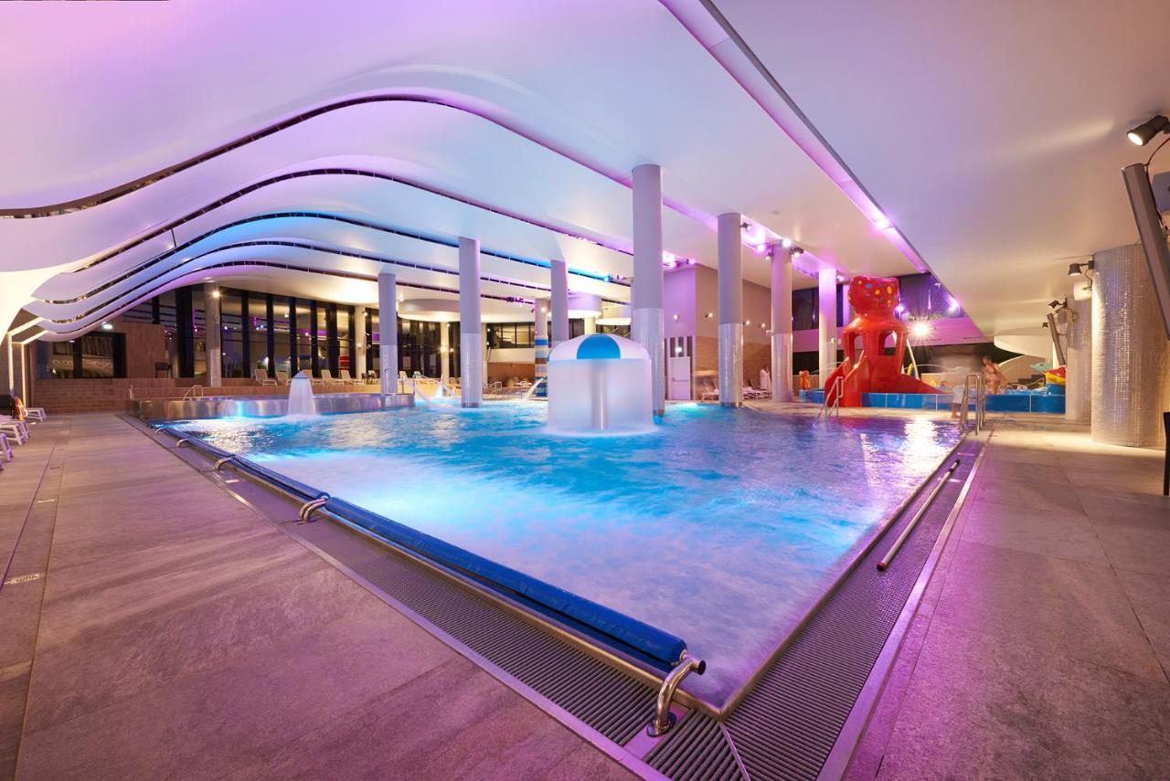 Vacationclub - Baltic Park Fort Apartament E.115 Świnoujście Екстериор снимка